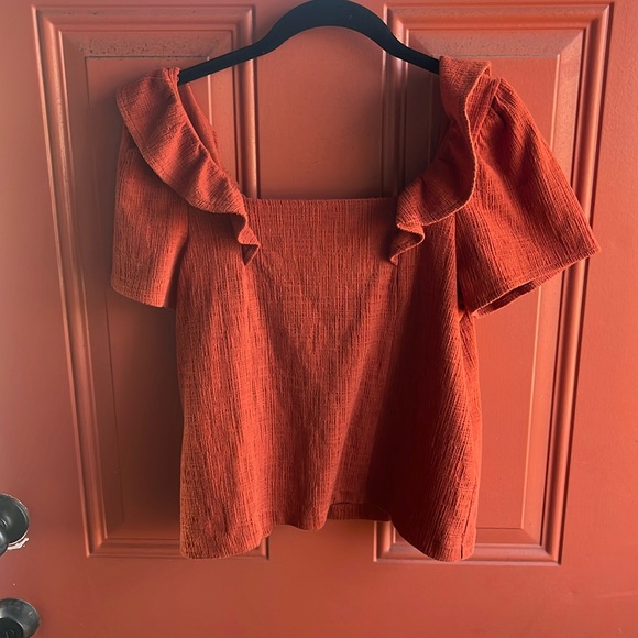 Crosshatch Ruffled Top - Picture 3 of 5